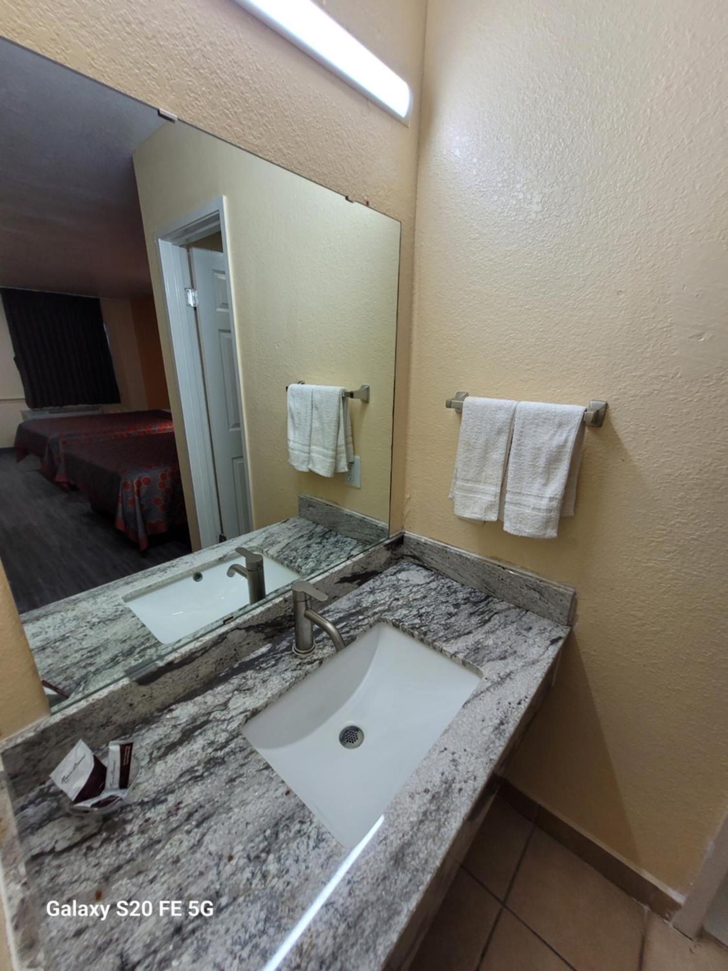 La Vista Motel Brownsville Exteriér fotografie